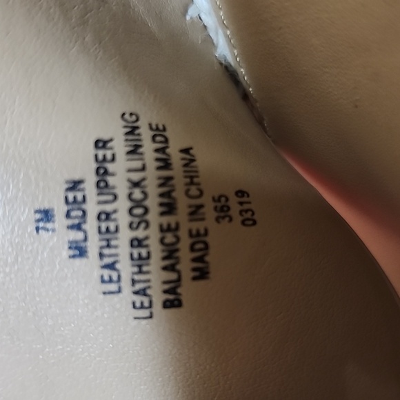 MARC FISHER SANDALS - Picture 12 of 12